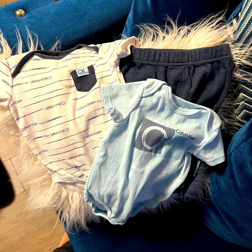 Calvin Klein Infant set 3 months Great Condition